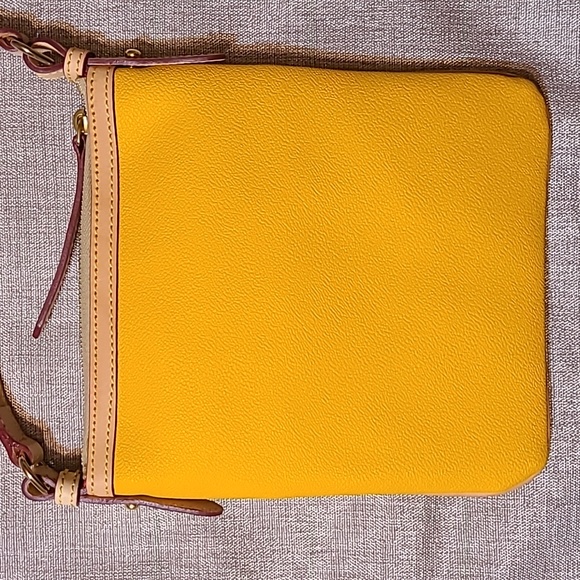 Dooney & Bourke - Letter Carrier leather crossbody bag - Picture 5 of 13